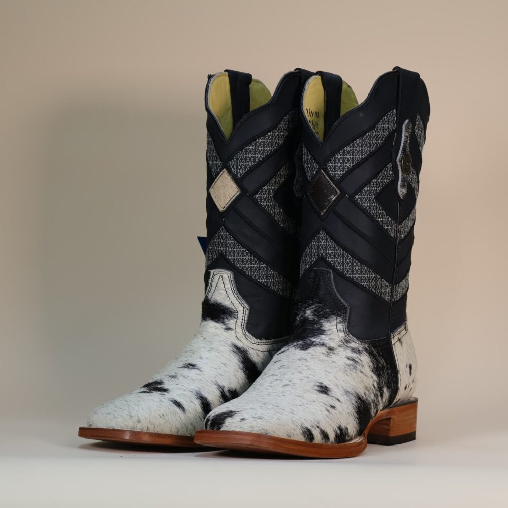 Pegazuz Black & White Cowhide Boot PG28 – 7.5